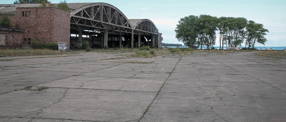 Дорожным плитам почти 100 лет