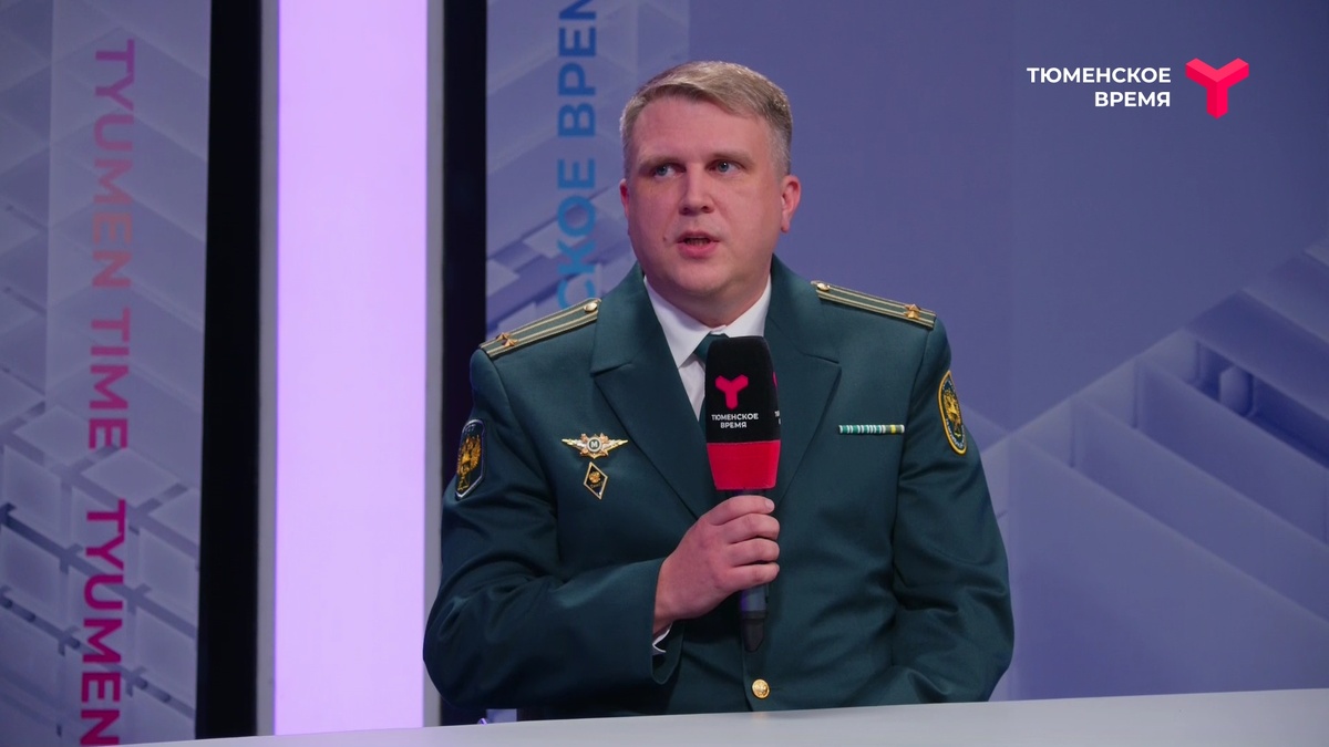 Александр Хмелёв, начальник таможенного поста аэропорта Рощино