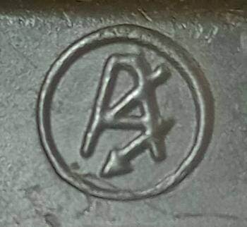 На мини ножовке.