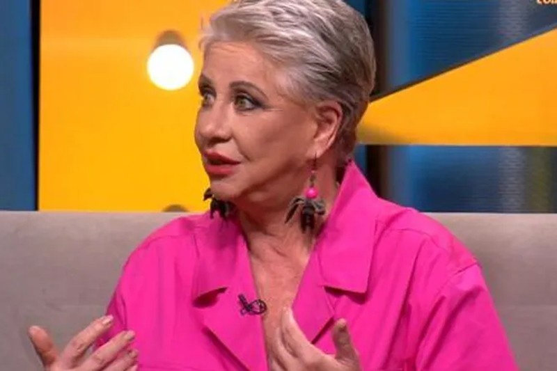 КП (Анастасия Ефремова о неудачной пластике)