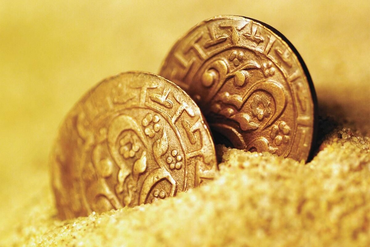 То есть, «вспоминая» и откапывая зарытые в свое время таланты, пуская их в ход, человек все больше становится собой, а не ролью, маской.