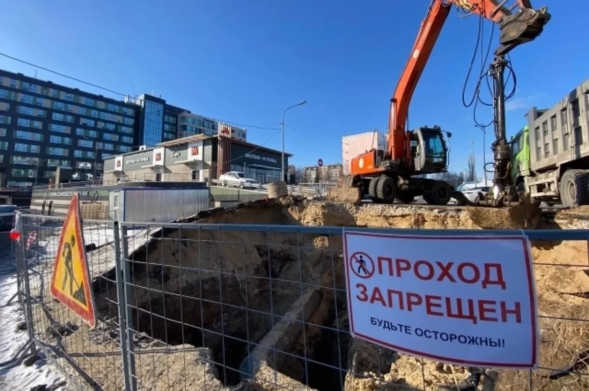    Ремонт канализации начался на Керченской, где мужчина провалился под землю