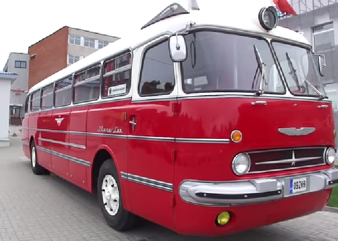 Икарус 55 люкс.