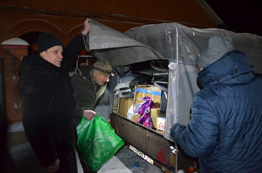    Жители Сакмары отправили в зону СВО пять авто, гумгруз и подарки бойцам к 23 февраля Марина Шарт