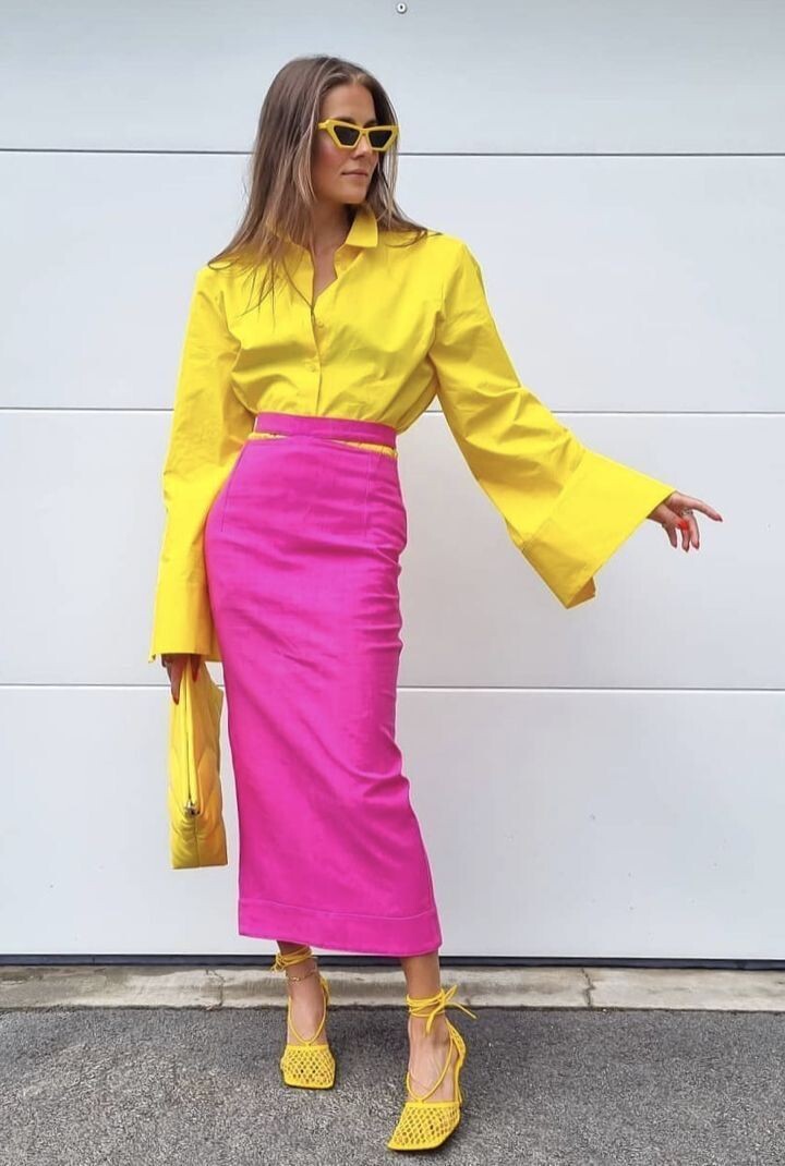 Примеры образов с яркими цветами одежды