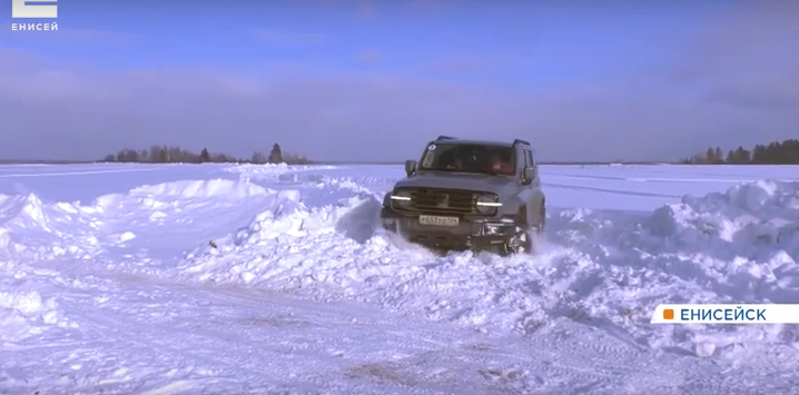     В Енисейском районе впервые прошли зимние гонки внедорожников