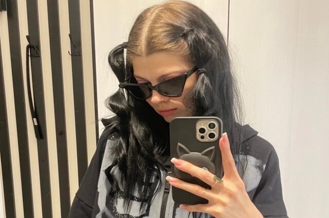    Виктория хотела связать стать знаменитой певицей и переехать в крупный город. Фото: личная страница в соцсетях/ Виктория Л.