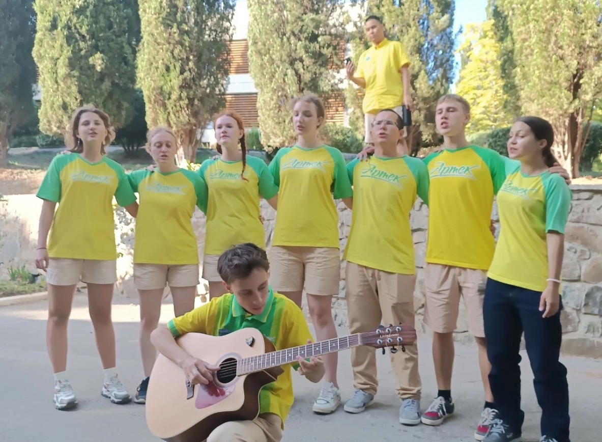 Семейный архив. 11 смена. Артек, 2024.