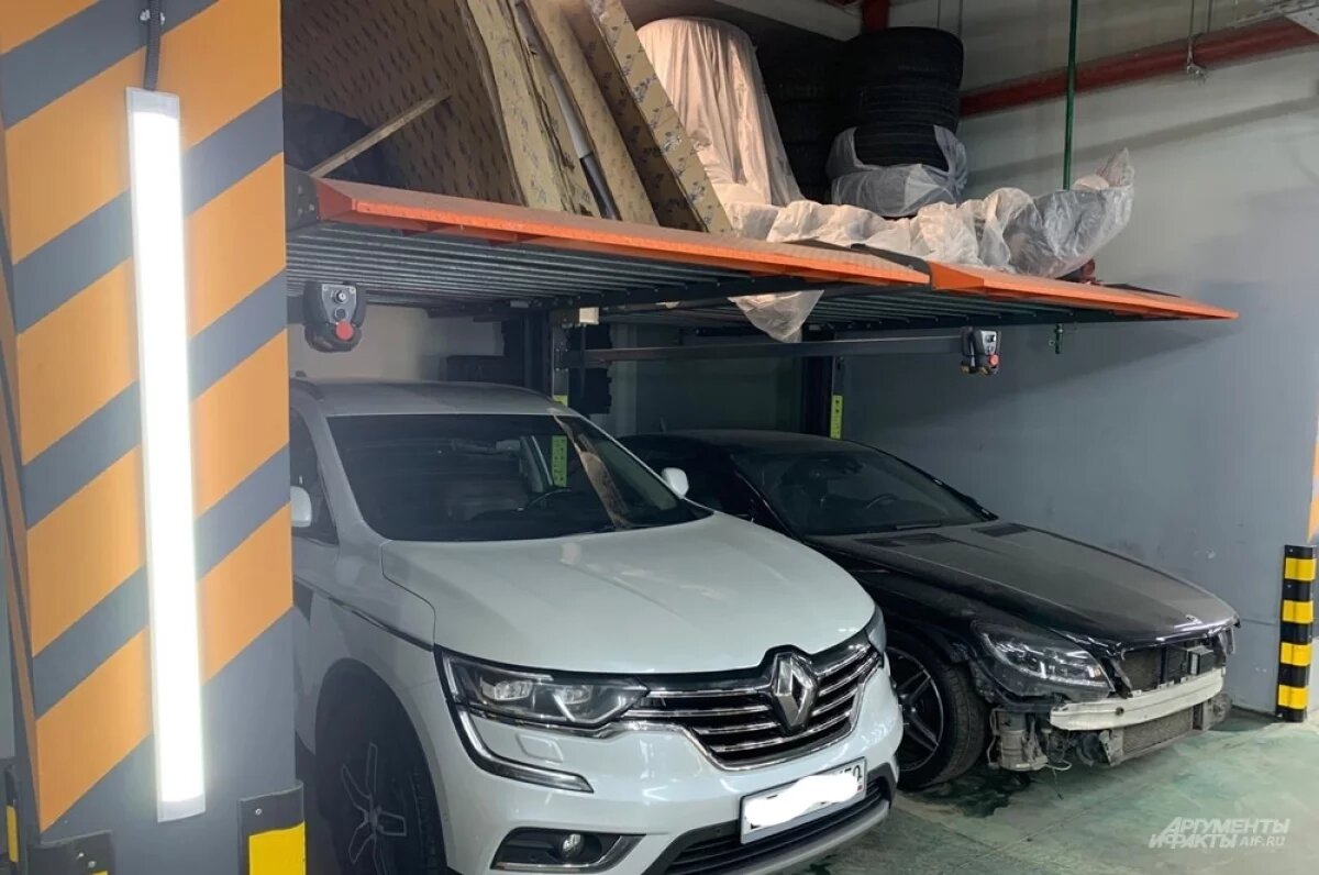    Этажерка для авто.