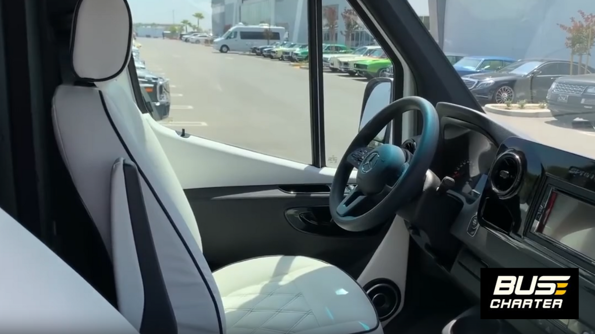 Аренда Mercedes Sprinter, Аренда автобусов в Москве