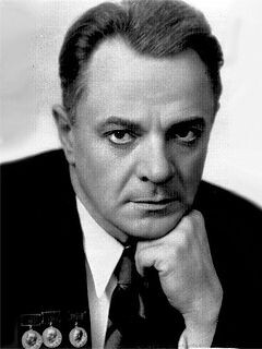 Никола́й Ива́нович Боголю́бов — советский актёр театра, кино и дубляжа, народный артист РСФСР . Лауреат шести Сталинских премий. Член ВКП с 1950 года.