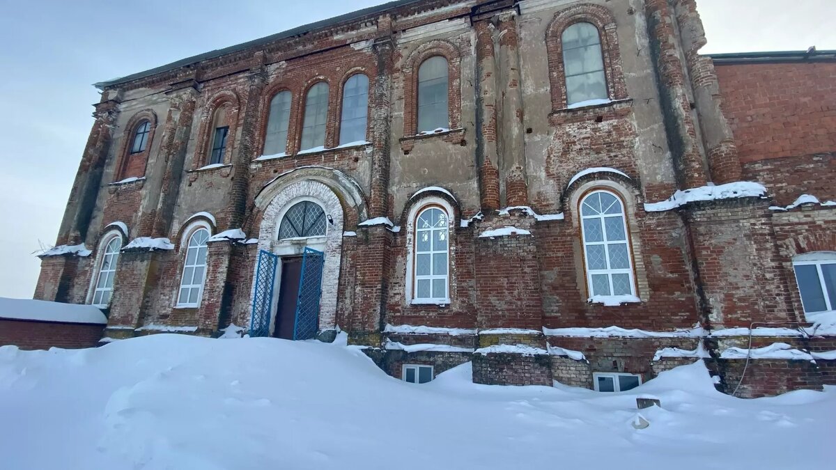     Источник: vc.kom/Под куполом небес