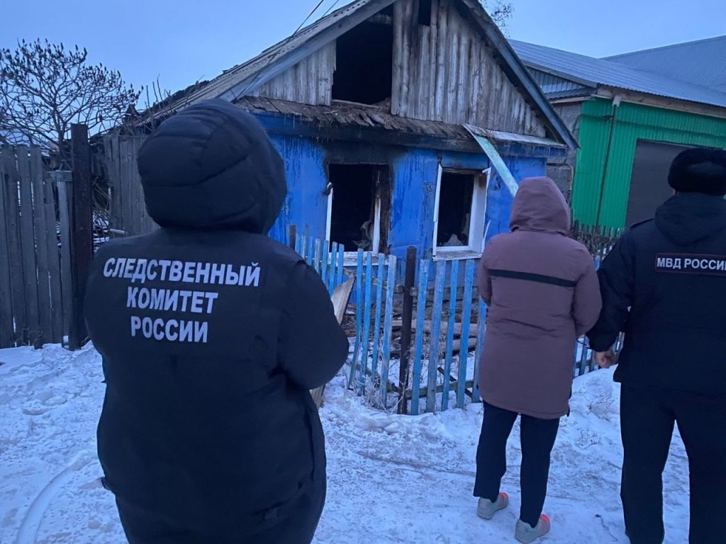    В Оренбургской области женщина подожгла дом с двумя людьми внутри
