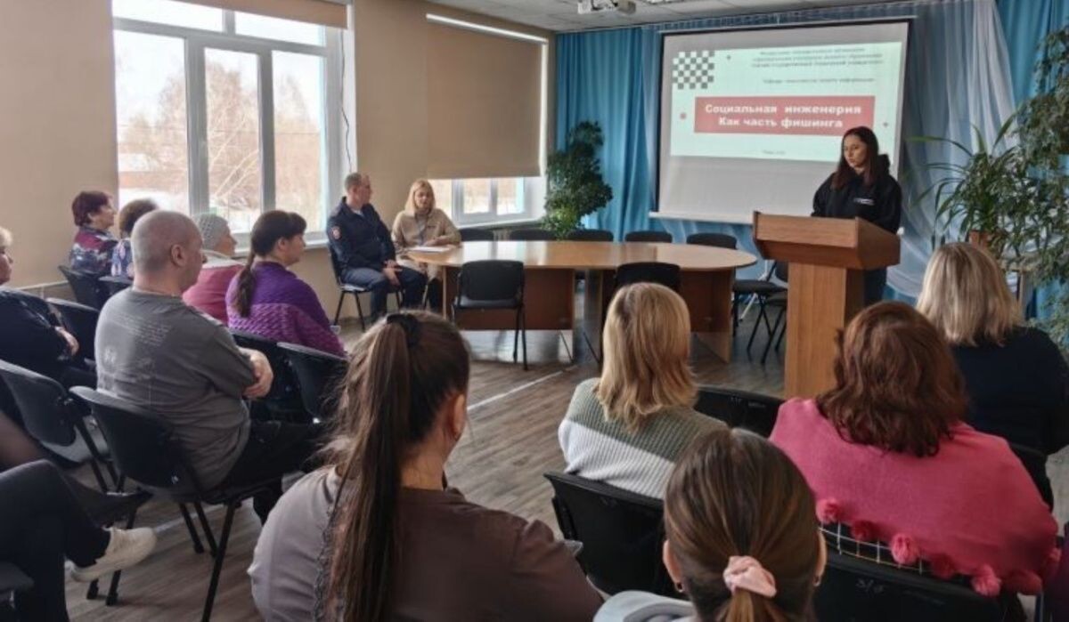     «Цифровой десант». Источник: omskregion.info Автор фото: Минцифры Омской области