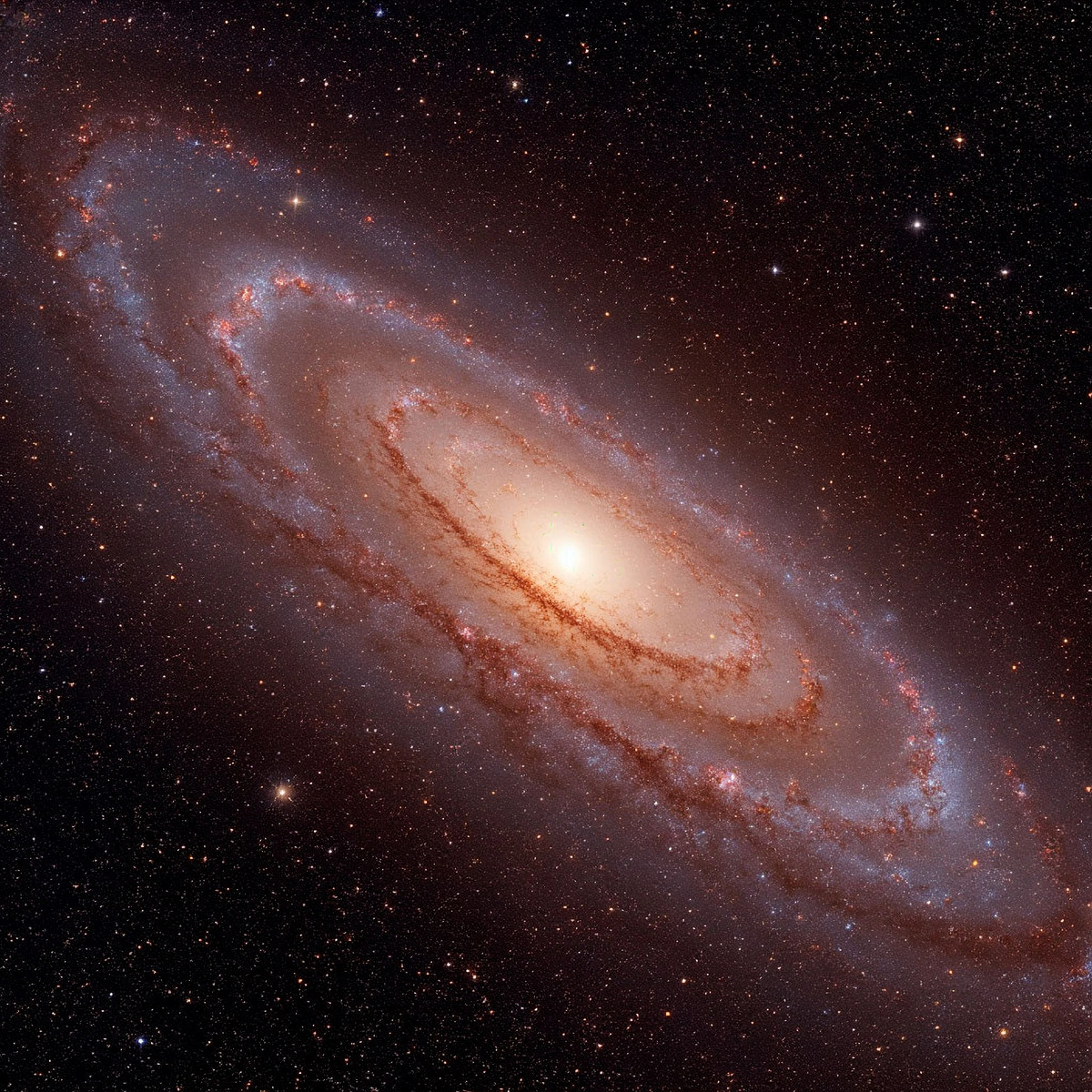 Фото спиральной галактики M31 (Андромеда)