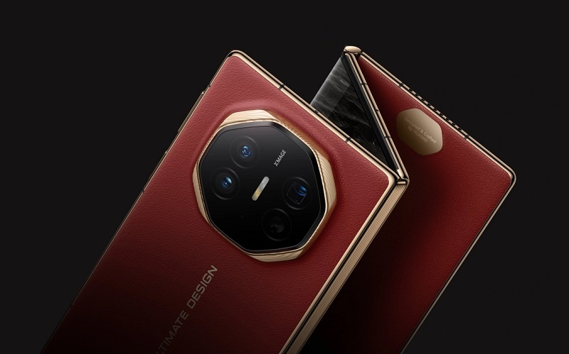 Складывающийся втрое смартфон Mate XT - самый дорогой в линейке Huawei