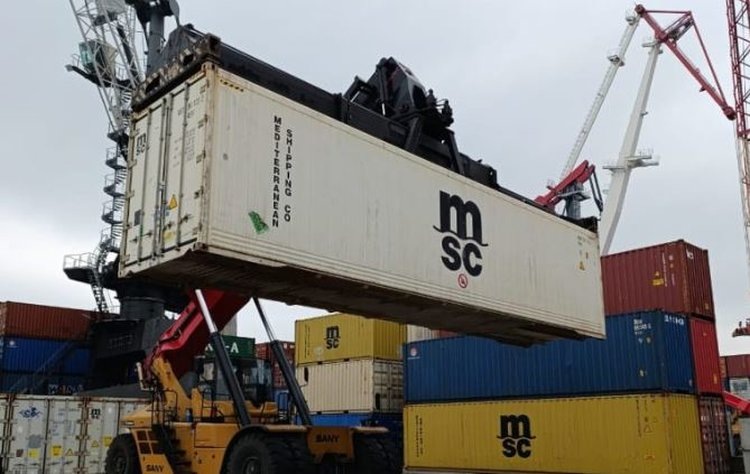    За неделю экспорт рыбопродукции в Приморье и на Сахалине подскочил в 1,5 раза