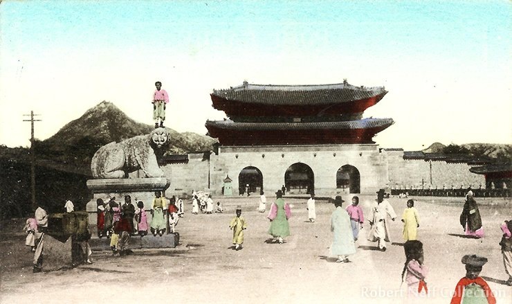 *фото центрального входа в дворец в 19 веке