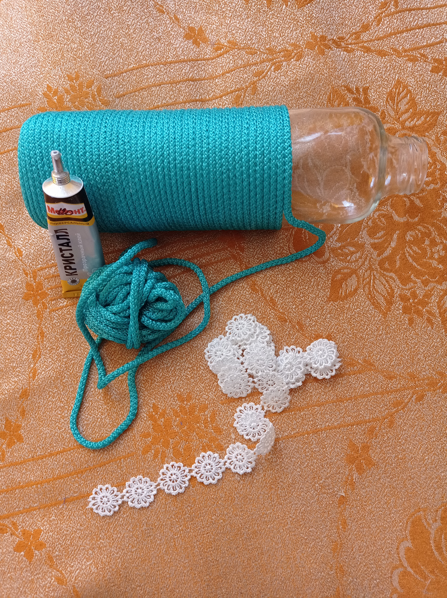 Вот так начинался подарок для Любовь Алексеевны.