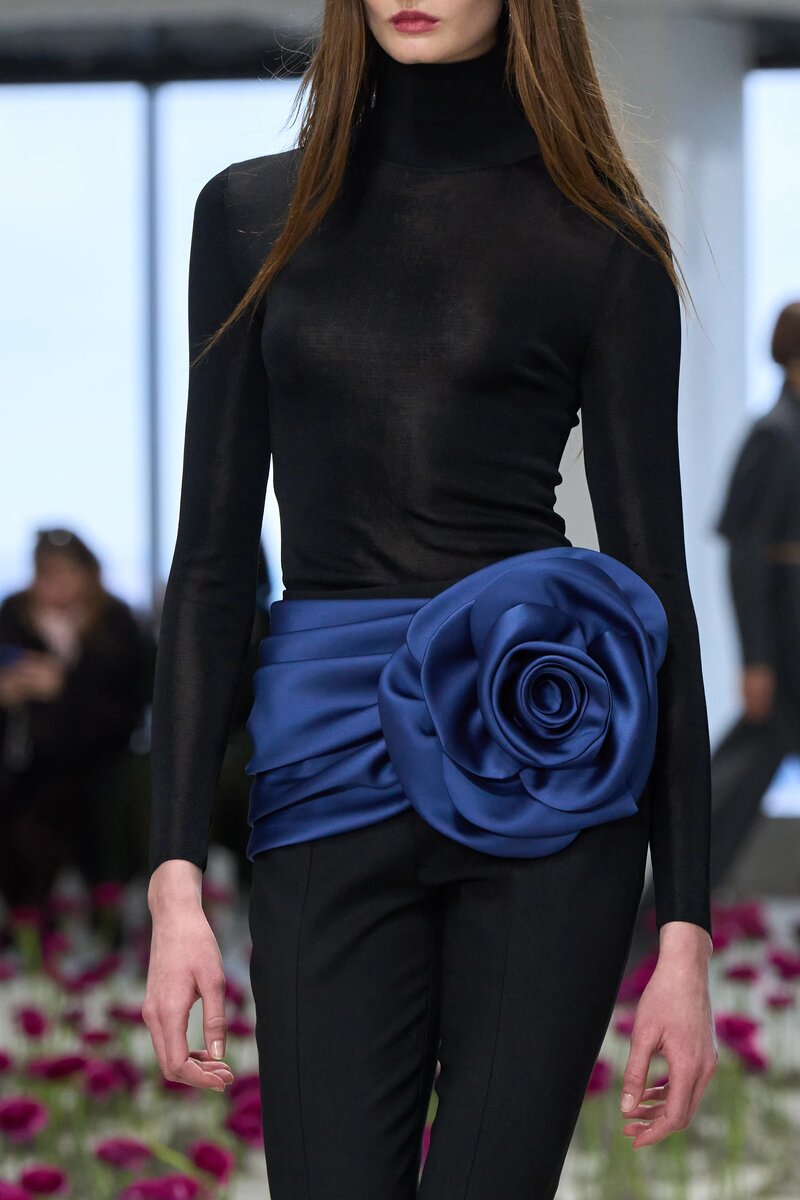 Carolina Herrera Fall 2025 Ready-To-Wear