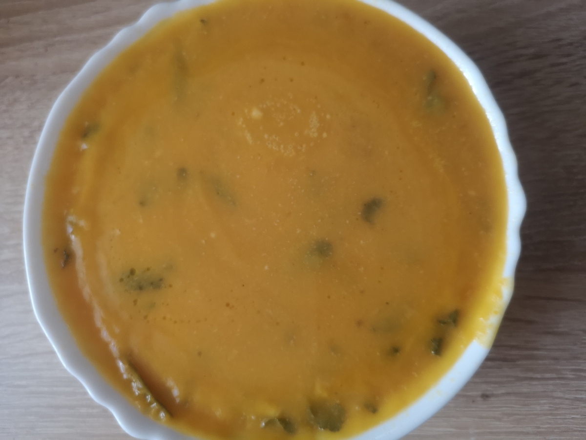 Я не выставляла свет, не делала нельзяграмную картинку, ведь и без этого видно, что суп ярок и хорош!