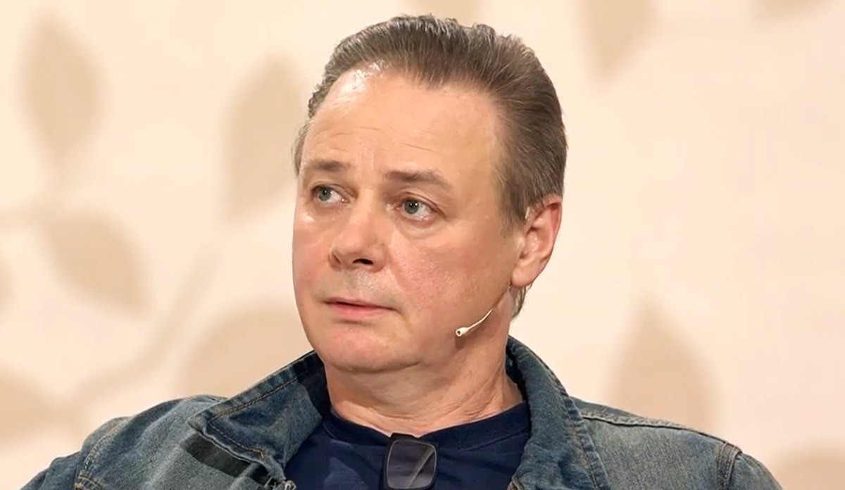 на фото Игорь Николаев 