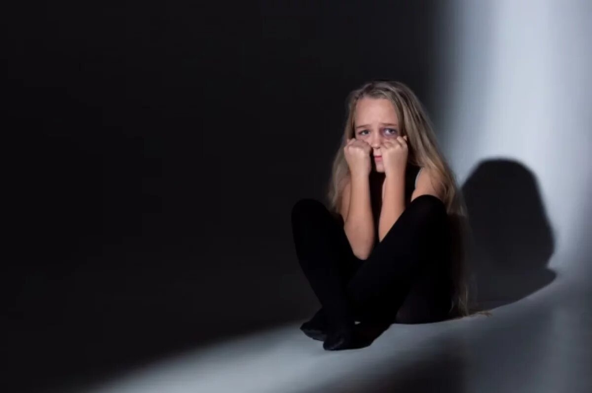    Суд вынес приговор жительнице Ленобласти, истязавшей маленькую дочь