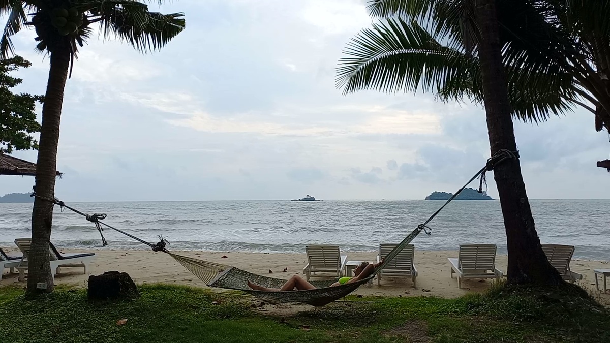 Пляж Кай Бэй на Ко Чанге. Таиланд - 2024