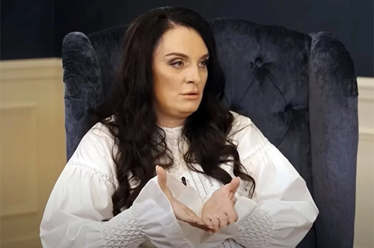    Певица Цыганова: Елена Ваенга не достойна звания заслуженного артиста