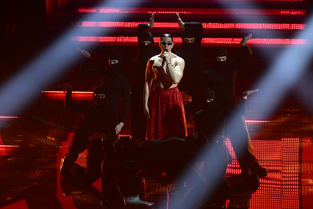     Зачем смотреть «Санремо» в 2025 году: 10 современных выступлений на фестивале, достойных внимания