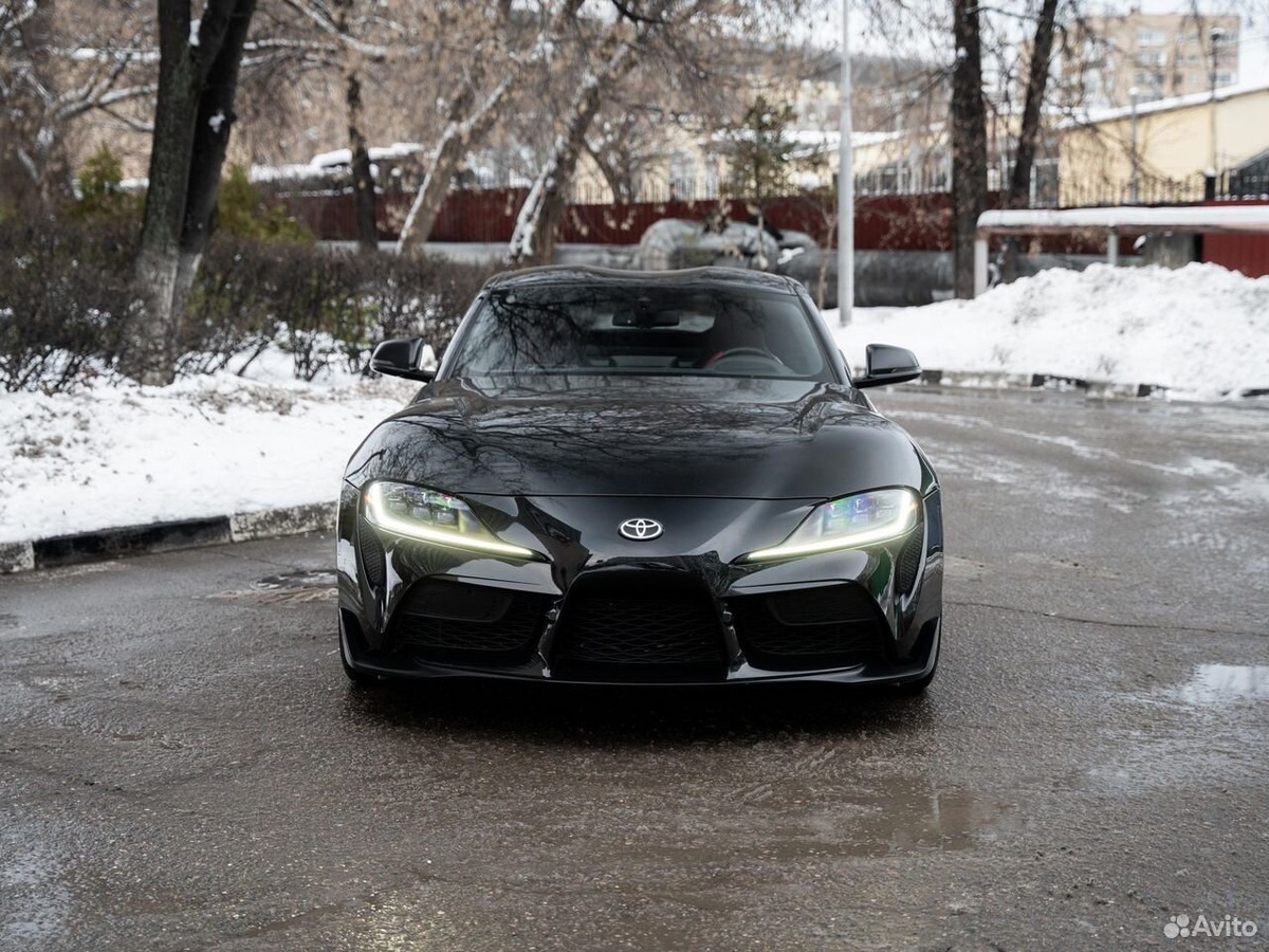 Тип двигателя: Бензин
Коробка передач: Автомат
Привод: Задний
Комплектация: Base
Тип кузова: Купе
Цвет: Чёрный
Руль: Левый