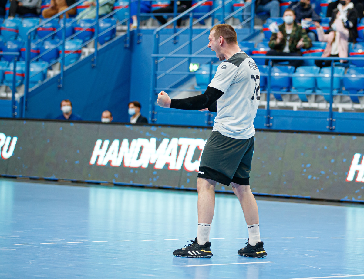 Секунду назад Денис Афонин вывел СКИФ в еврокубки. Фото: ГК «Нева»