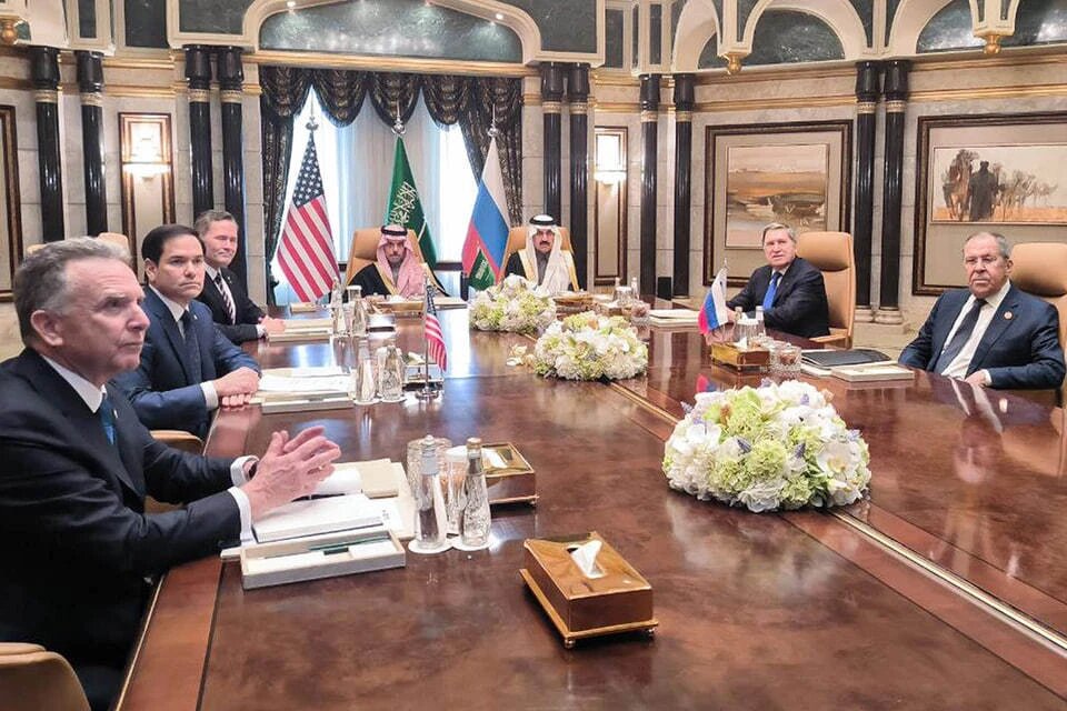 Фото: Evelyn Hockstein / Reuters, Артем Попов / ТАСС