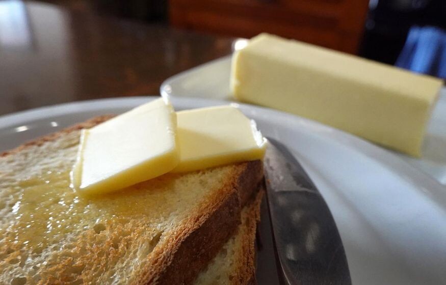    «Сжечь ведьму!»: россиянку обвинили в терроризме за угрозы министру за слова о том, масло дорожает, так люди много едят