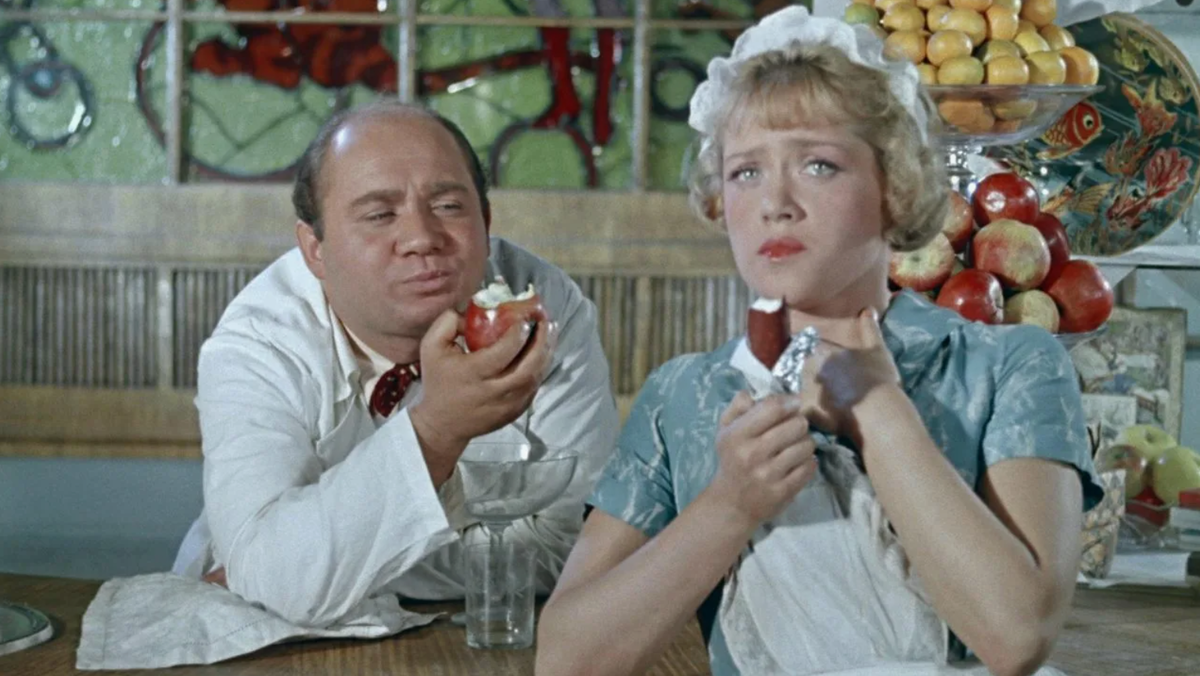 Полосатый рейс обожала в детстве и до сих пор один из любимых фильмов