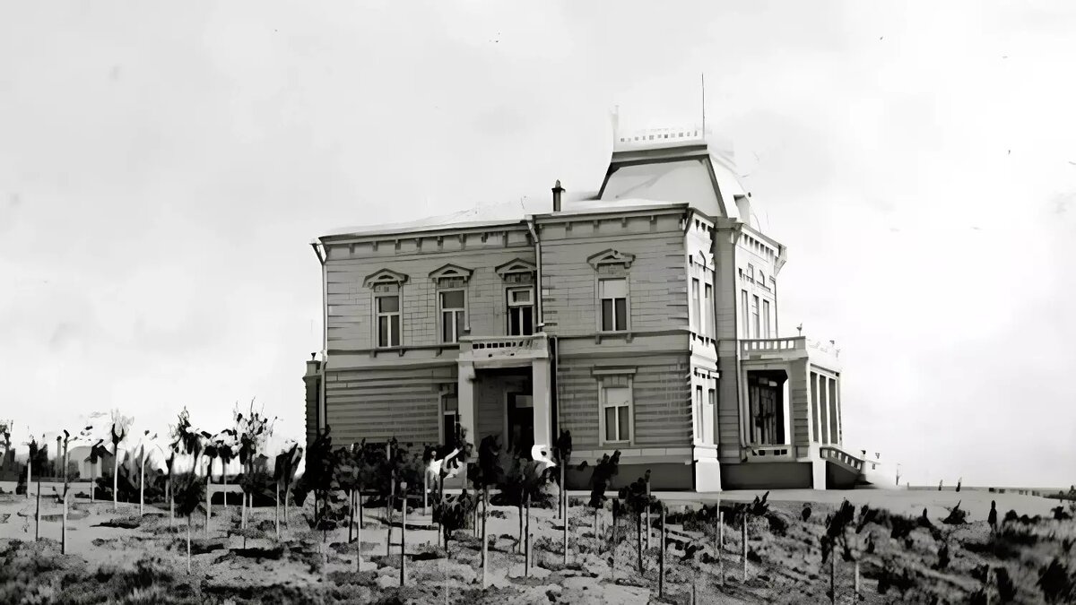 Дом директора завода "Баррикады" до Сталинградской битвы. Фото ВООПИиК