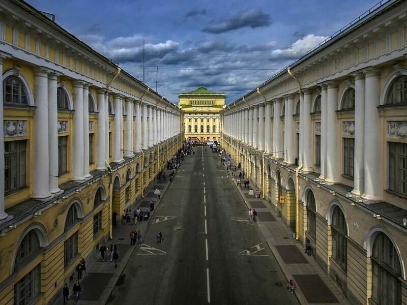 Впереди - Александринский театр