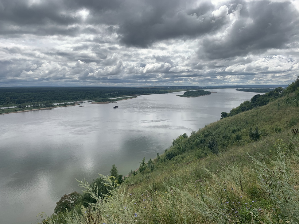Сарапул. Вид на Каму со смотровой площадки «Гора Урал»