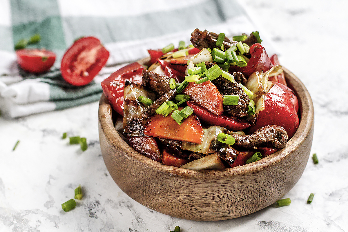 Овощное соте по-ханойски с говядиной в устричном соусе