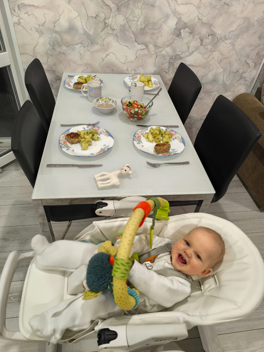 Ждём мужчин на ужин