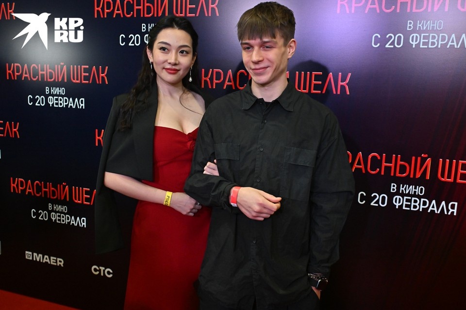 Иван сафонов актер сын елены сафоновой фото
