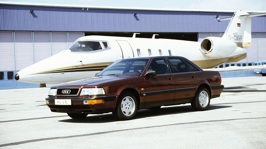 Audi v8