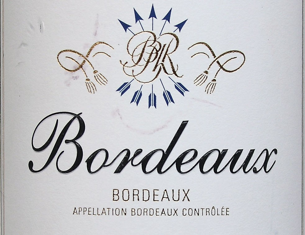 Этикетка вина из Бордо (Франция)