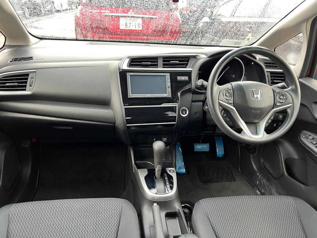 Фото салона, листайте.