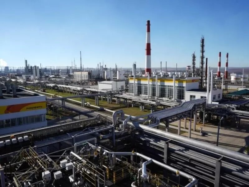 АО «Сызранский НПЗ» входит в состав Самарской группы нефтеперерабатывающих заводов НК «Роснефть». Фото: rosneft.ru