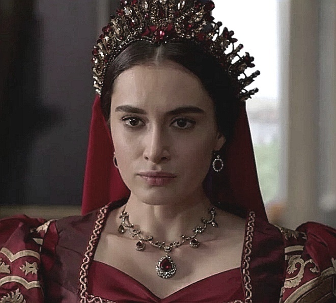 Валиде Турхан.