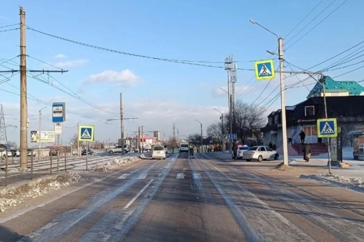    Водитель сбил женщину и её 10-летнюю дочь на пешеходном переходе в Улан-Удэ