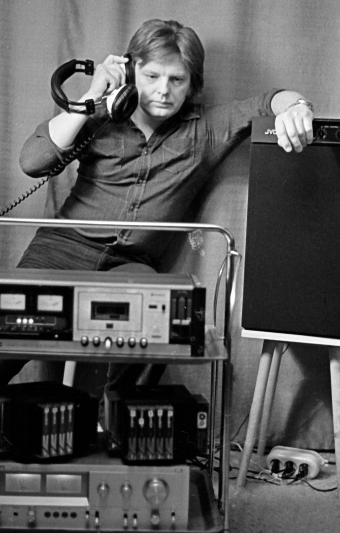    Композитор и певец, солист ансамбля "Аракс" Юрий Антонов. 1981 год. /Киселев В. / РИА Новости