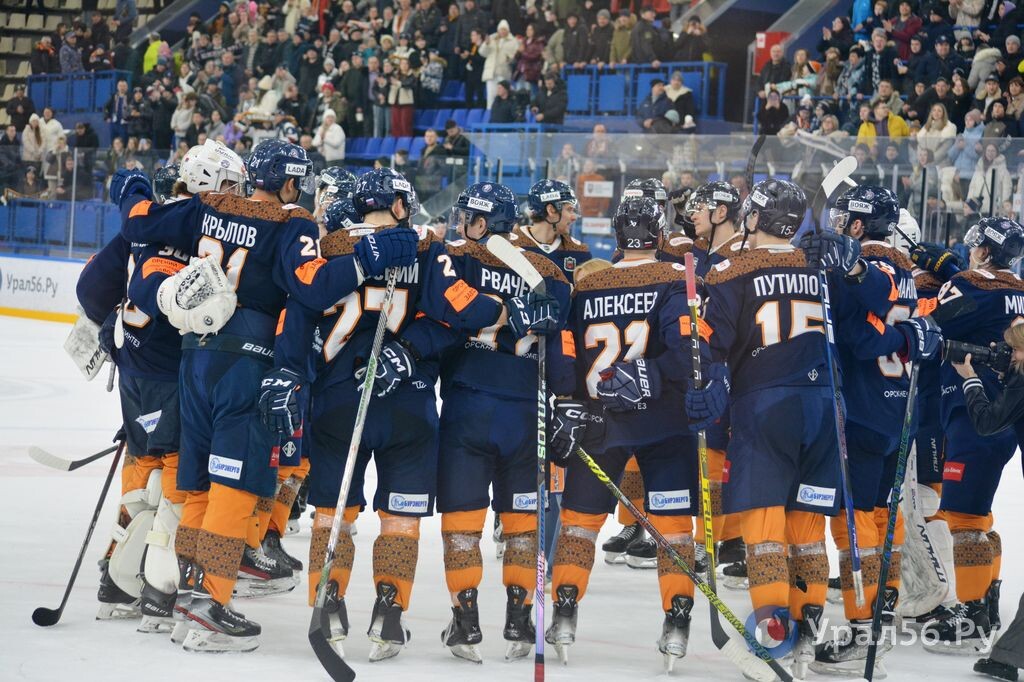    Сегодня ХК «Южный Урал» начинает очередную серию выездных игр. В Самаре он сразится с ХК «ЦСК ВВС»