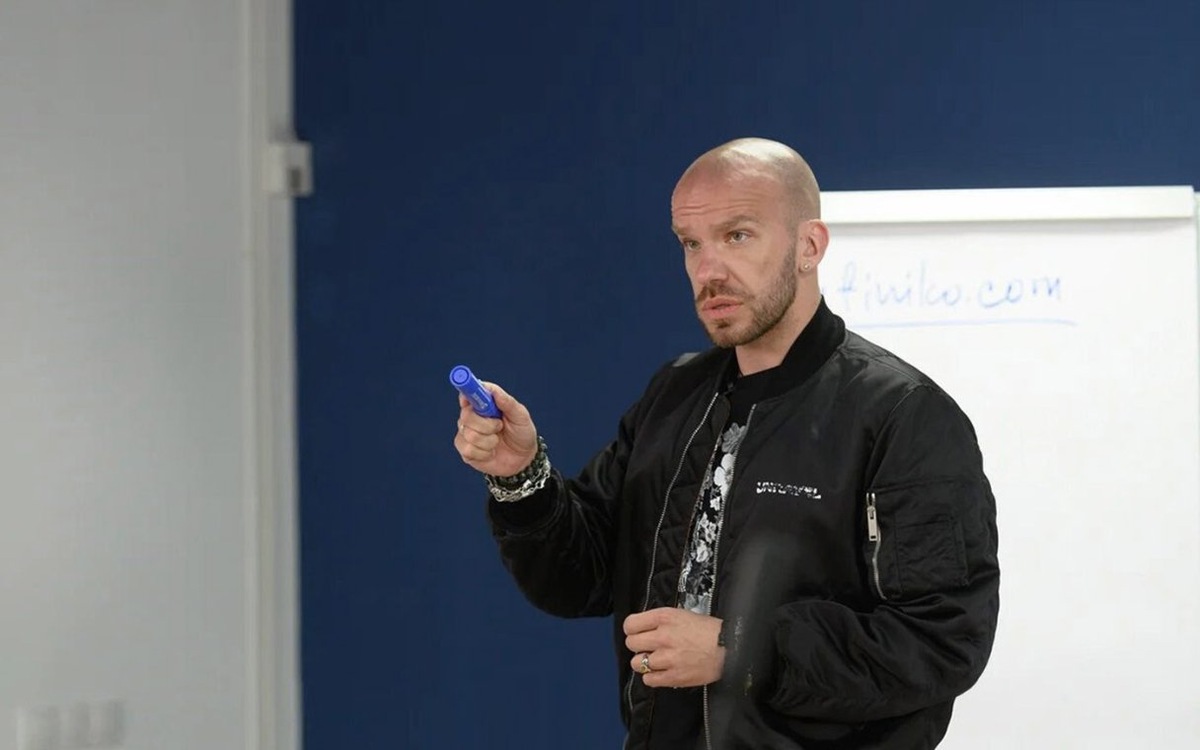    Финико: Как обещания автоматической прибыли обманули тысячи россиян